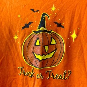 halloween tee